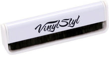 Load image into Gallery viewer, Vinyl Styl® Anti-static Vinyl Record Cleaning Brush - Carbon Fiber